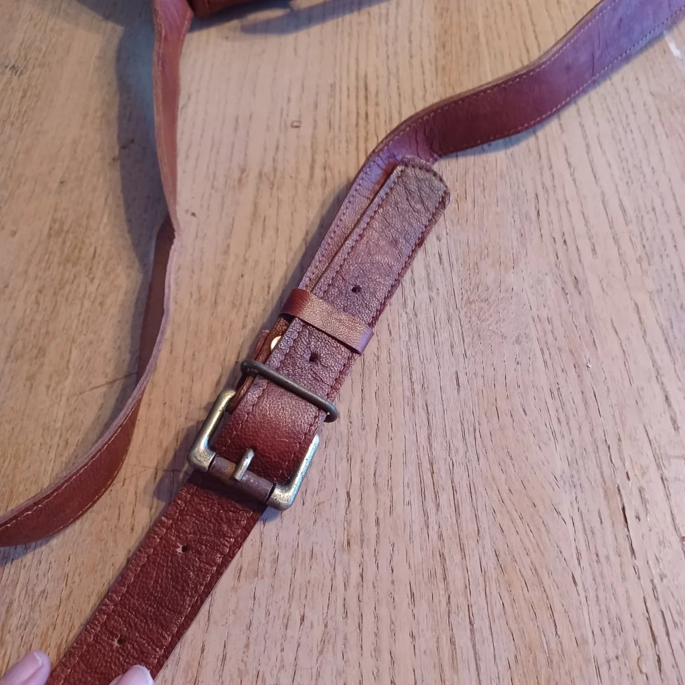 MEN'S VINTAGE LEATHER CROSSBODY MESSENGER BAG